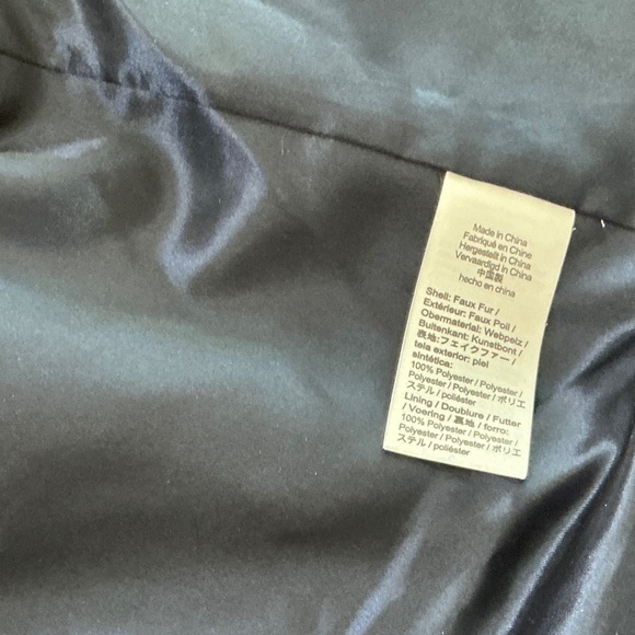 J Crew Sherpa Vest-Large - Picture 9 of 9